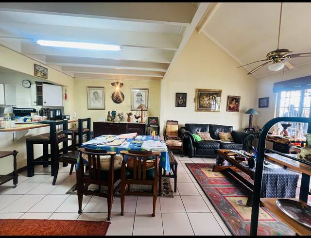 2 BEDROOM TOWNHOUSE FOR SALE IN SHERWOOD